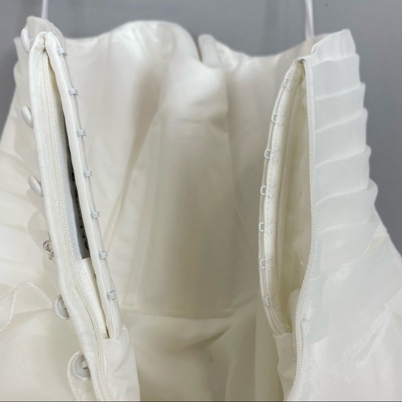 Allure Bridals Wedding Dress Strapless Cascading Tulle Layers Jeweled Beads Gown - Picture 5 of 13